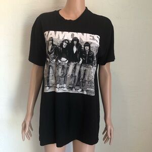 Ramones  1-2-3-4 Black Vintage Punk Rock T-Shirt Women’s Size L Short Sleeves